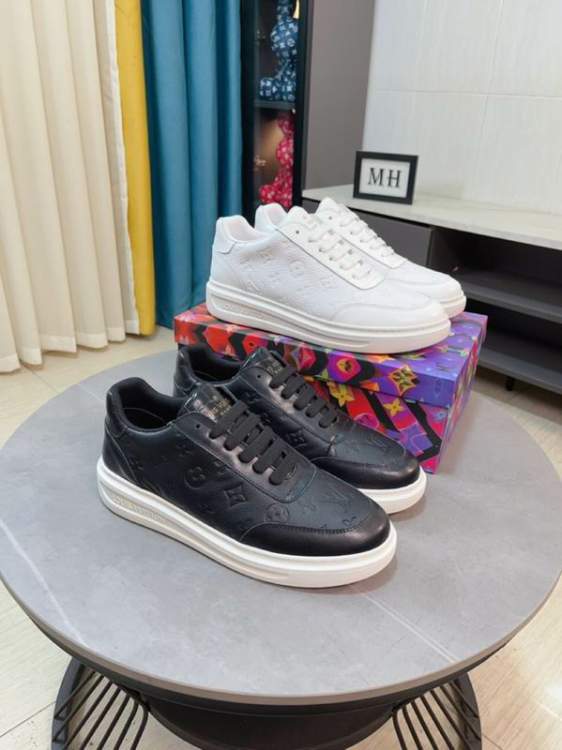 Picture of Louis Vuitton Shoes _SKULVsz38-44mnf010413484